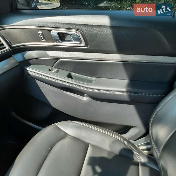 Позашляховик / Кросовер Ford Explorer 2018 в Нікополі фото 16 Позашляховик / Кросовер Ford Explorer 2018 в Нікополі