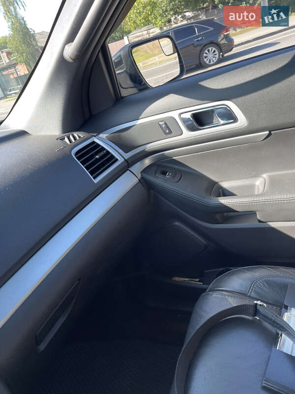 Позашляховик / Кросовер Ford Explorer 2014 в Чернігові