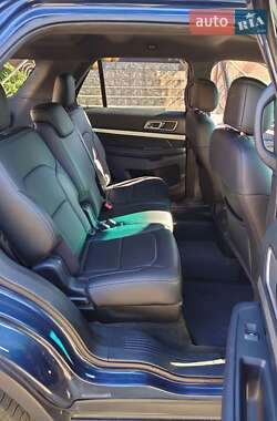 Внедорожник / Кроссовер Ford Explorer 2017 в Днепре
