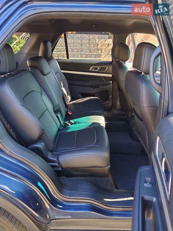 Позашляховик / Кросовер Ford Explorer 2017 в Дніпрі