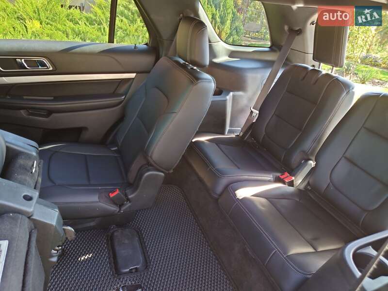 Внедорожник / Кроссовер Ford Explorer 2017 в Днепре