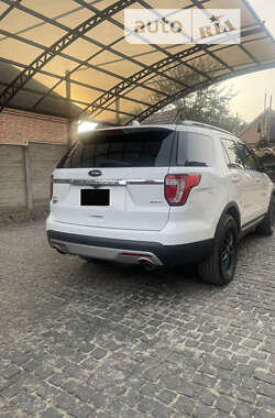 Позашляховик / Кросовер Ford Explorer 2017 в 