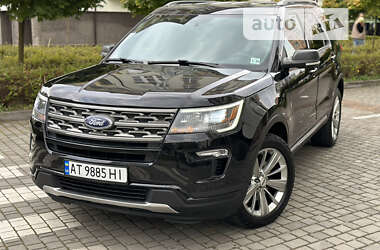 Позашляховик / Кросовер Ford Explorer 2018 в 
