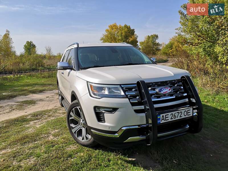 Позашляховик / Кросовер Ford Explorer 2018 в Кам'янському