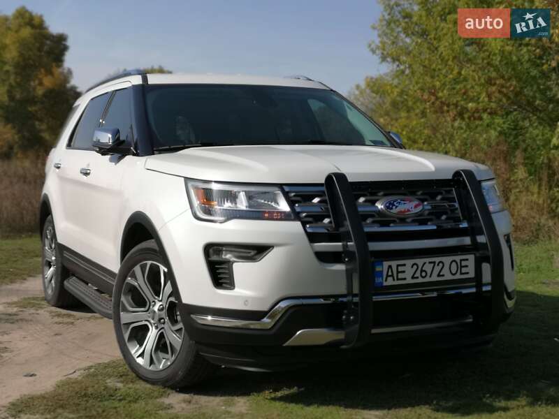 Позашляховик / Кросовер Ford Explorer 2018 в Кам'янському