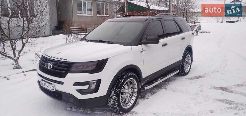 Внедорожник / Кроссовер Ford Explorer 2017 в 