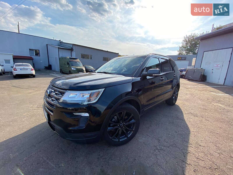 Внедорожник / Кроссовер Ford Explorer 2018 в Тернополе