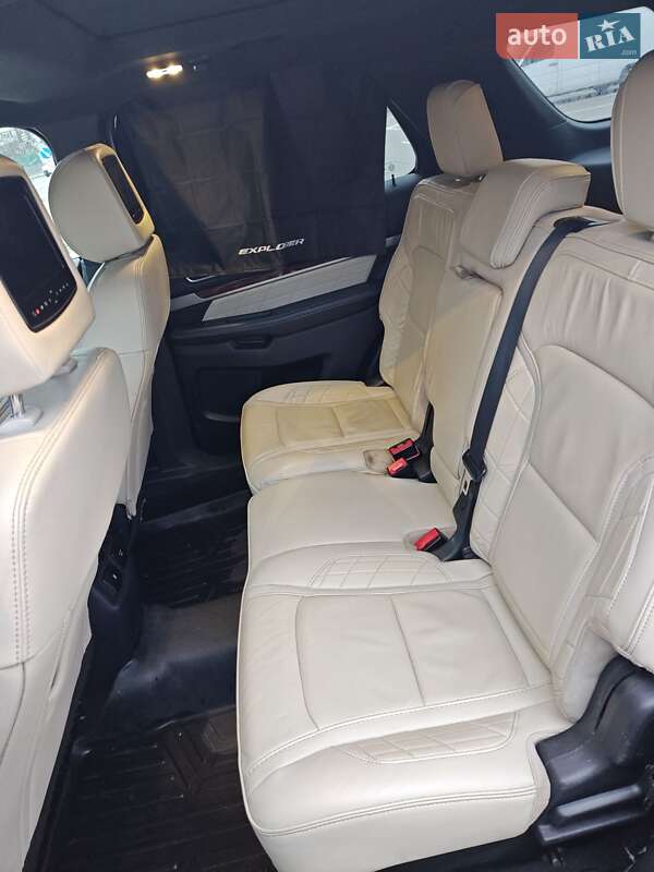 Позашляховик / Кросовер Ford Explorer 2018 в Києві