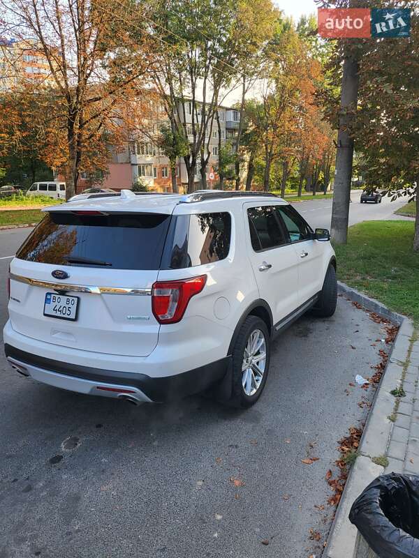 Позашляховик / Кросовер Ford Explorer 2017 в Тернополі