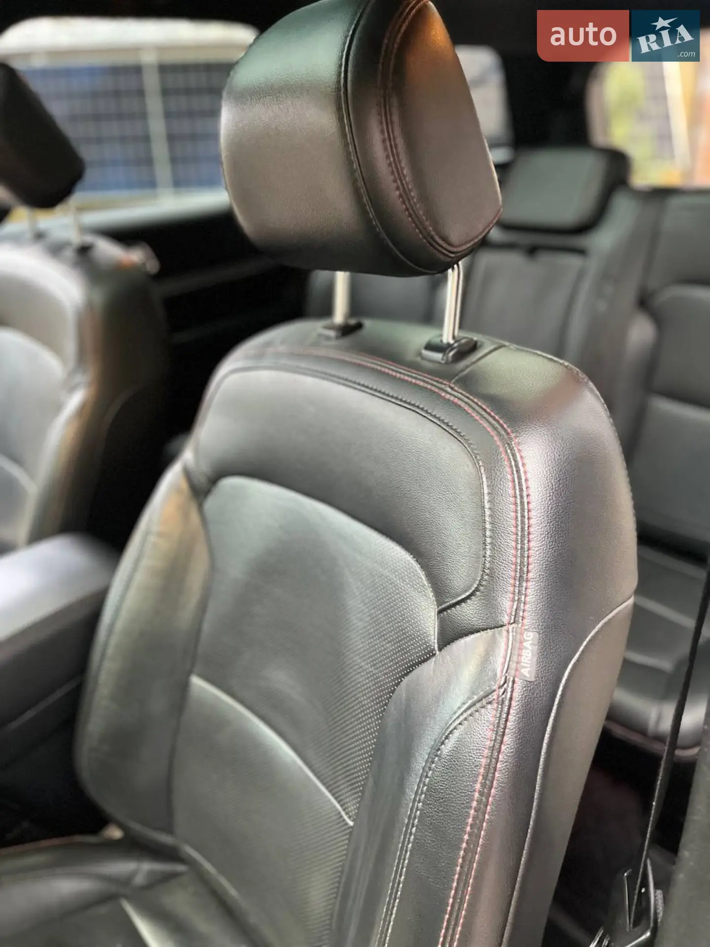 2016 Ford Explorer - мініатюра 38