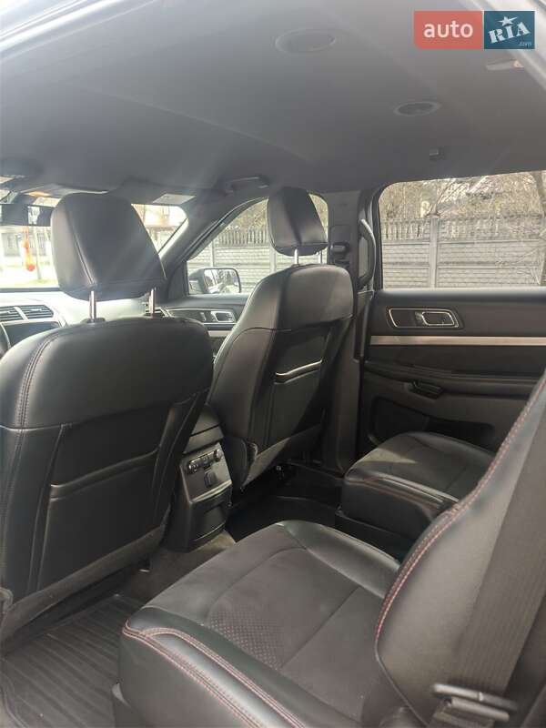 Позашляховик / Кросовер Ford Explorer 2018 в Києві