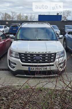 Позашляховик / Кросовер Ford Explorer 2015 в Києві