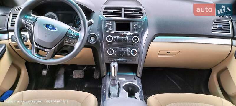 Внедорожник / Кроссовер Ford Explorer 2015 в Лановцах фото 22 Внедорожник / Кроссовер Ford Explorer 2015 в Лановцах