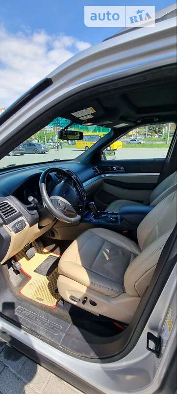Позашляховик / Кросовер Ford Explorer 2015 в Львові