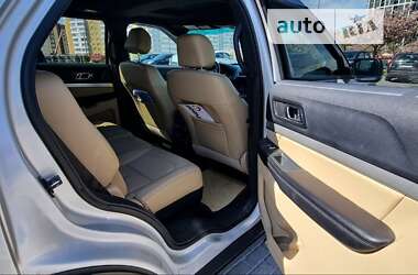 Внедорожник / Кроссовер Ford Explorer 2015 в Львове