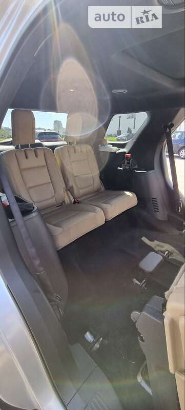 Позашляховик / Кросовер Ford Explorer 2015 в Львові