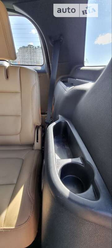Позашляховик / Кросовер Ford Explorer 2015 в Львові