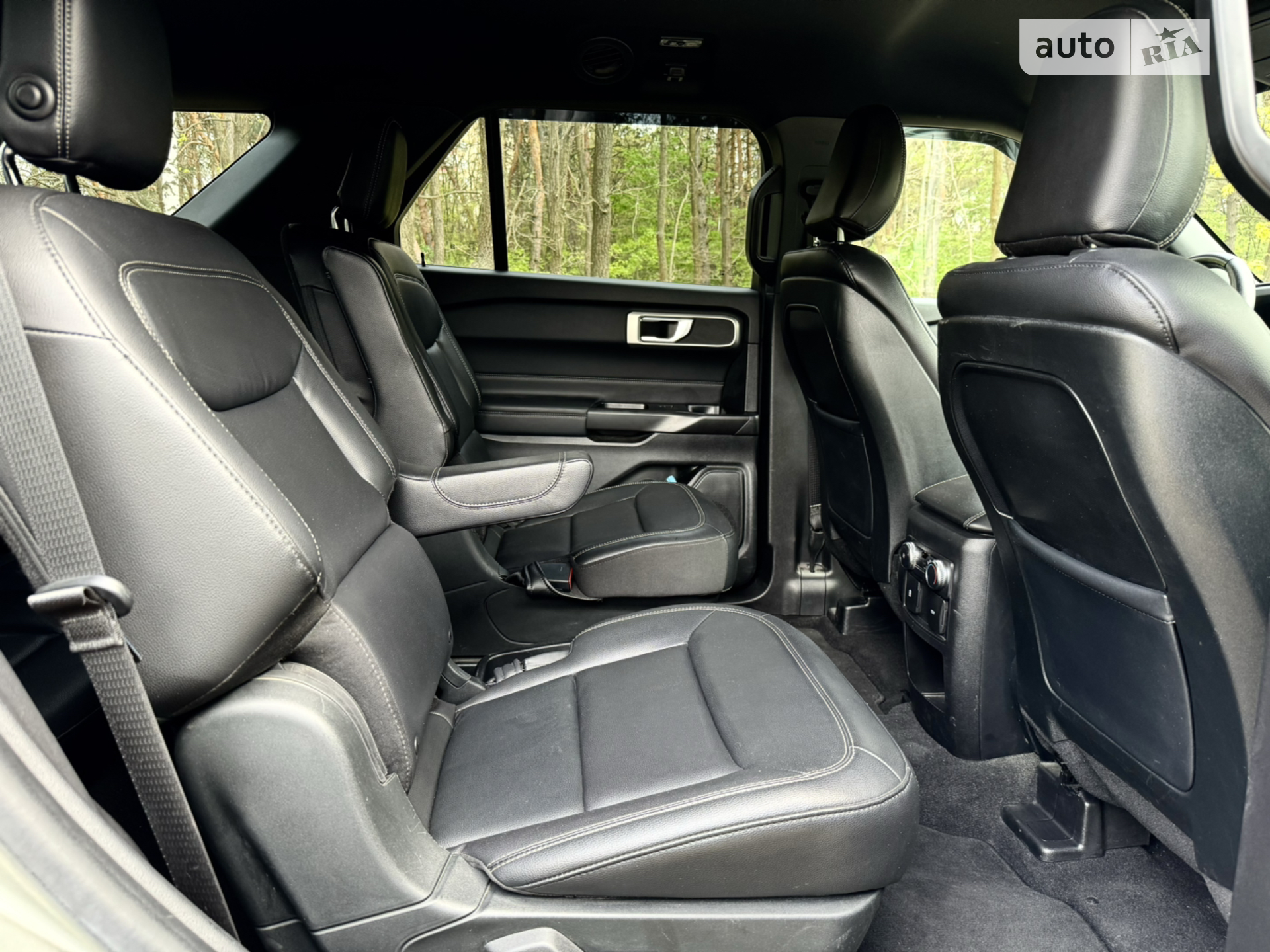 2019 Ford Explorer - мініатюра 12