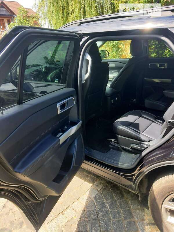 Позашляховик / Кросовер Ford Explorer 2020 в Могилів-Подільському