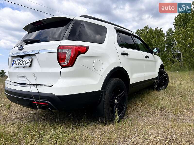 Внедорожник / Кроссовер Ford Explorer 2016 в Броварах