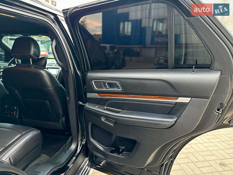 Внедорожник / Кроссовер Ford Explorer 2017 в Одессе