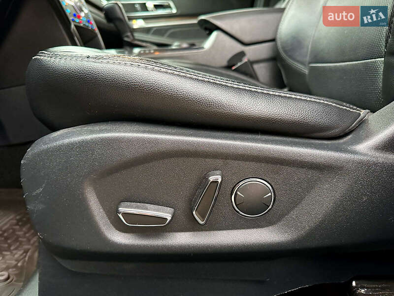 Внедорожник / Кроссовер Ford Explorer 2017 в Одессе