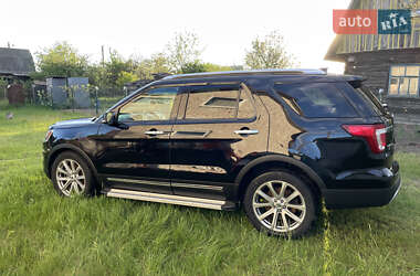 Позашляховик / Кросовер Ford Explorer 2016 в Чернігові