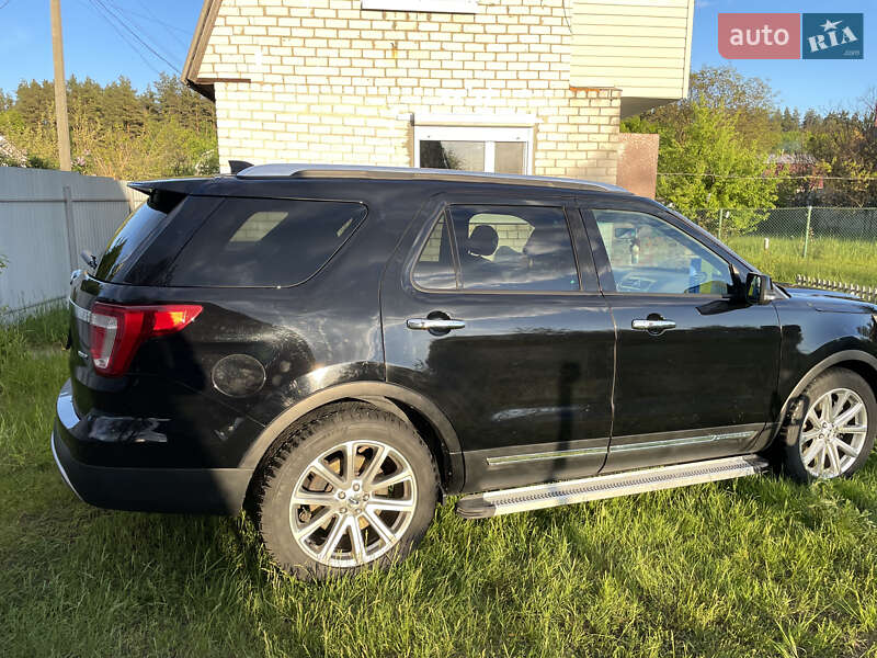 Позашляховик / Кросовер Ford Explorer 2016 в Чернігові