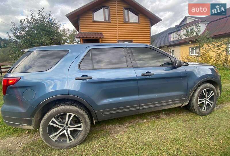 Внедорожник / Кроссовер Ford Explorer 2018 в Верховине
