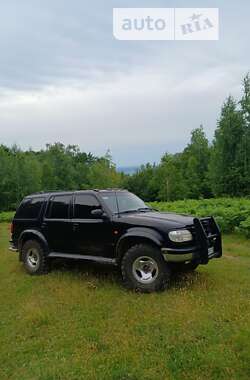 Внедорожник / Кроссовер Ford Explorer 1995 в 