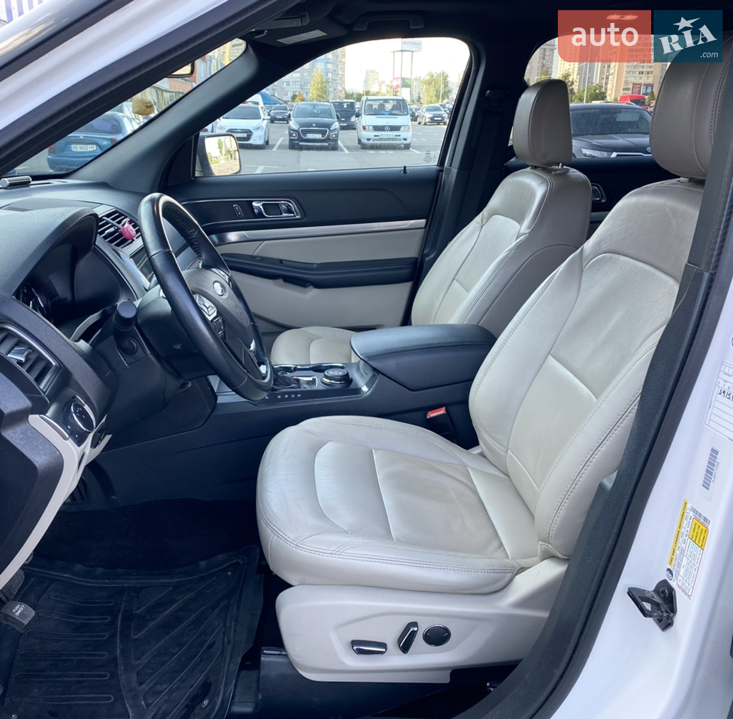 2018 Ford Explorer - мініатюра 23