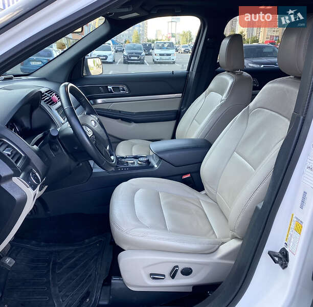 Внедорожник / Кроссовер Ford Explorer 2018 в Киеве