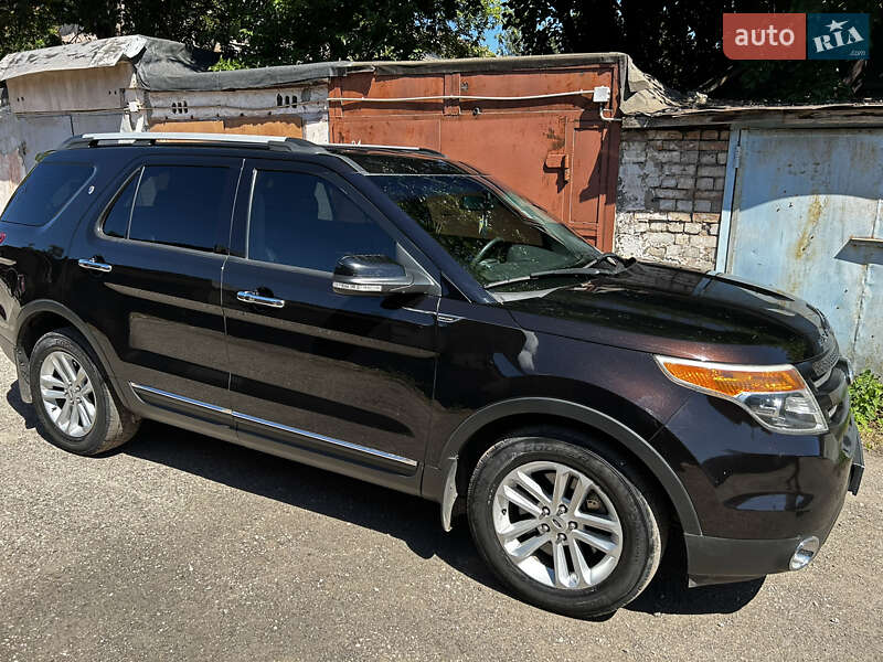 Внедорожник / Кроссовер Ford Explorer 2012 в Кривом Роге