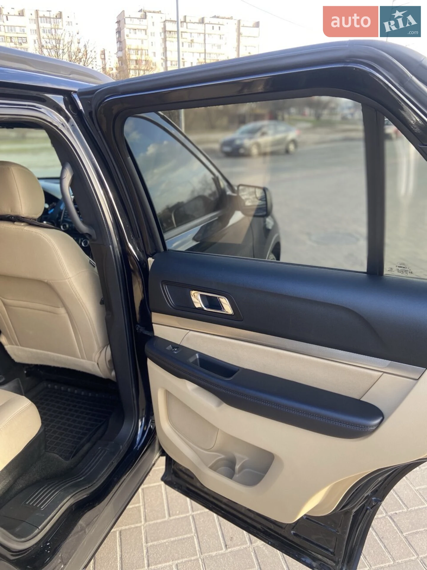 2017 Ford Explorer - мініатюра 9