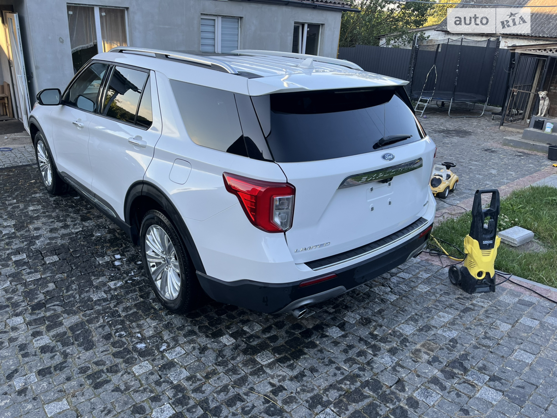 2020 Ford Explorer - мініатюра 5