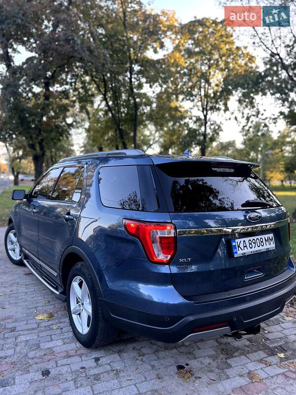 Позашляховик / Кросовер Ford Explorer 2018 в Києві