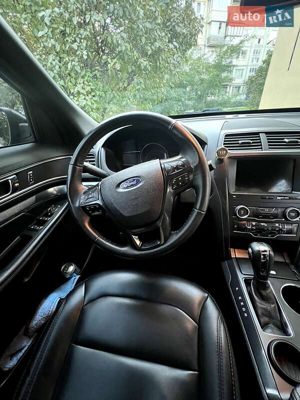 Позашляховик / Кросовер Ford Explorer 2018 в Києві