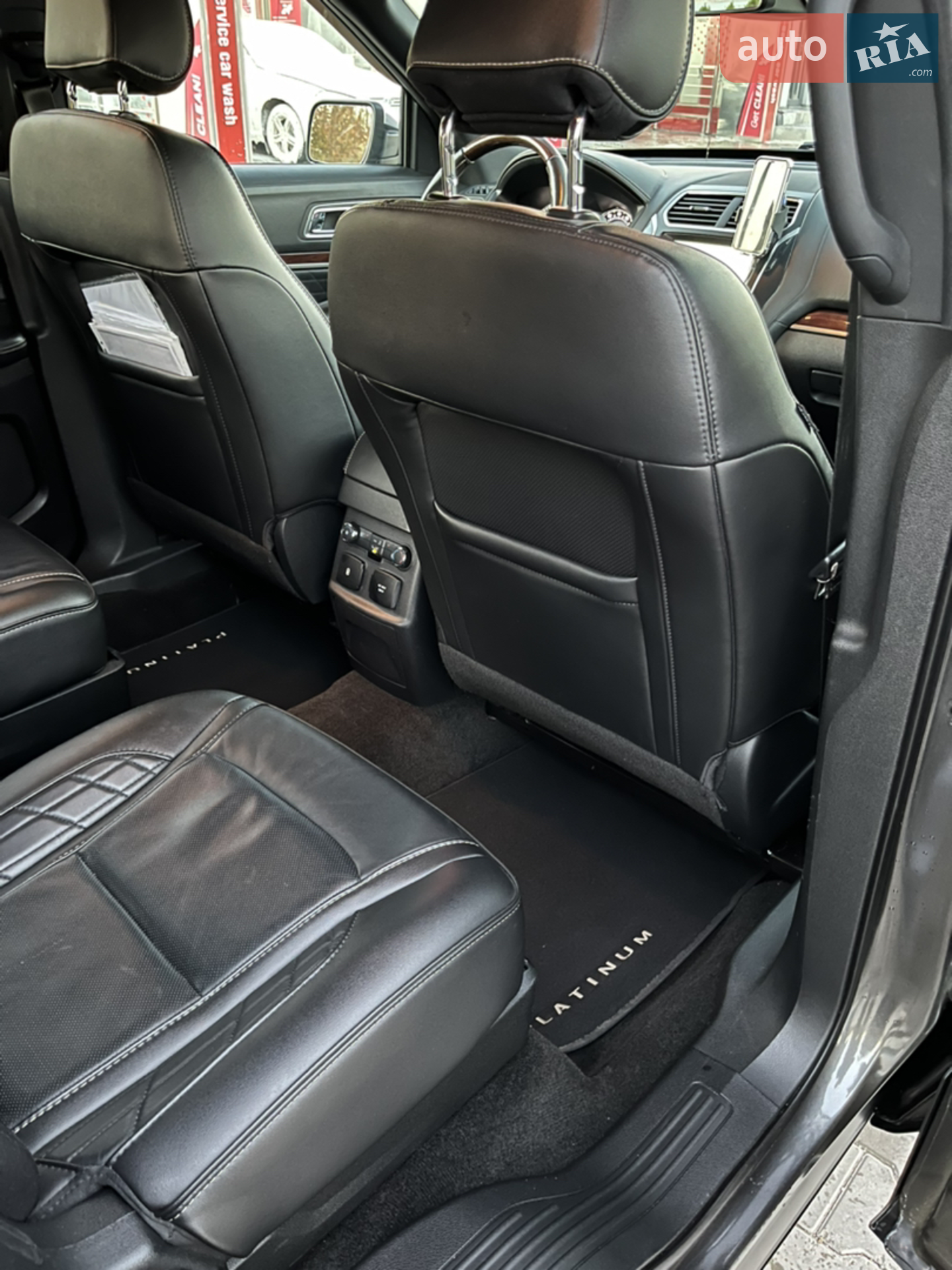 2017 Ford Explorer - мініатюра 11