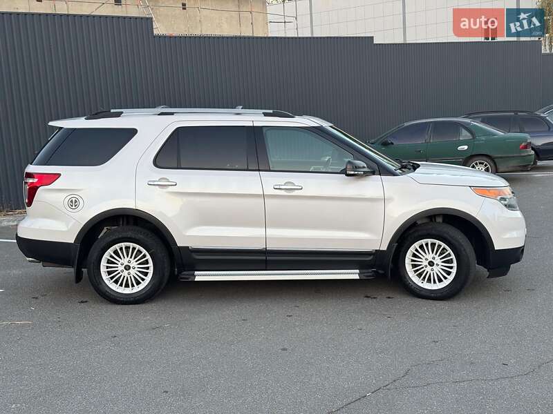 Внедорожник / Кроссовер Ford Explorer 2012 в Киеве