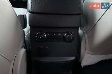 Внедорожник / Кроссовер Ford Explorer 2012 в 