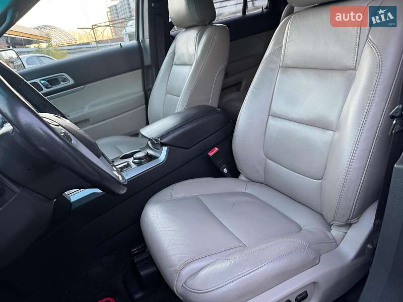 Внедорожник / Кроссовер Ford Explorer 2012 в Киеве