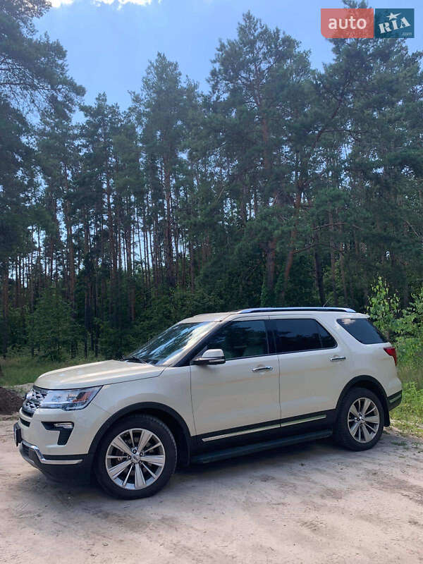 Внедорожник / Кроссовер Ford Explorer 2018 в Киеве