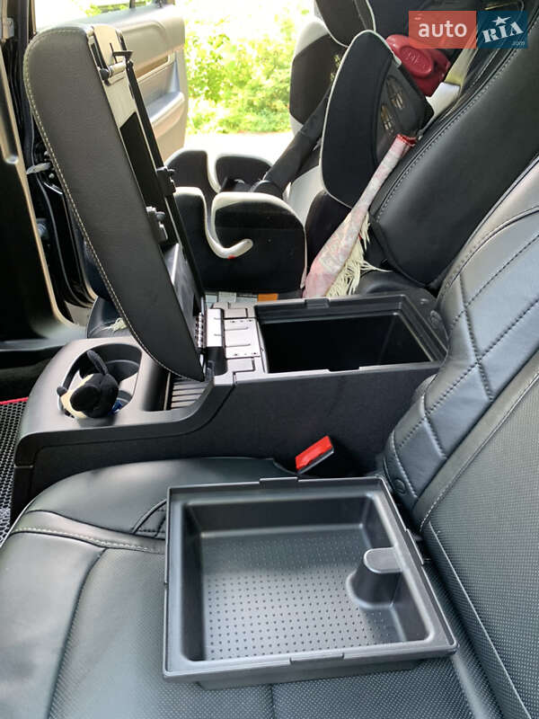 Позашляховик / Кросовер Ford Explorer 2017 в Києві фото 17 Позашляховик / Кросовер Ford Explorer 2017 в Києві