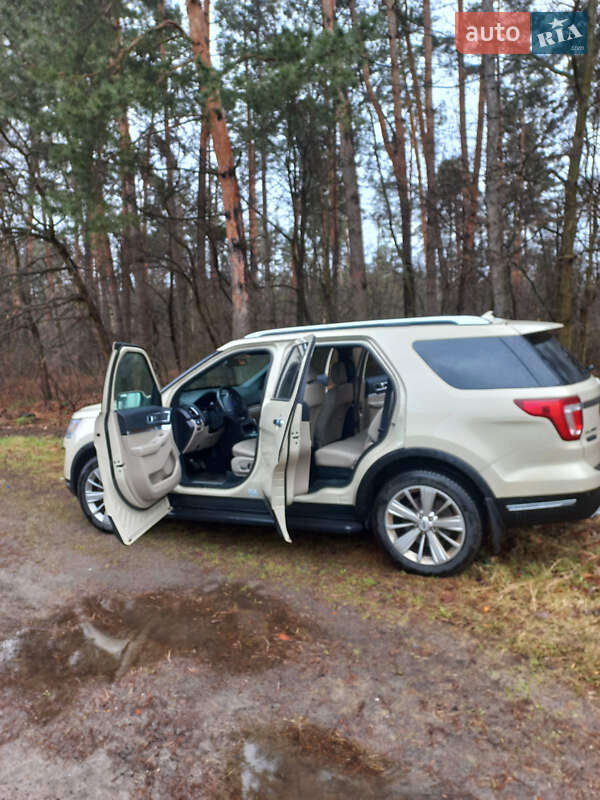 Внедорожник / Кроссовер Ford Explorer 2018 в Киеве