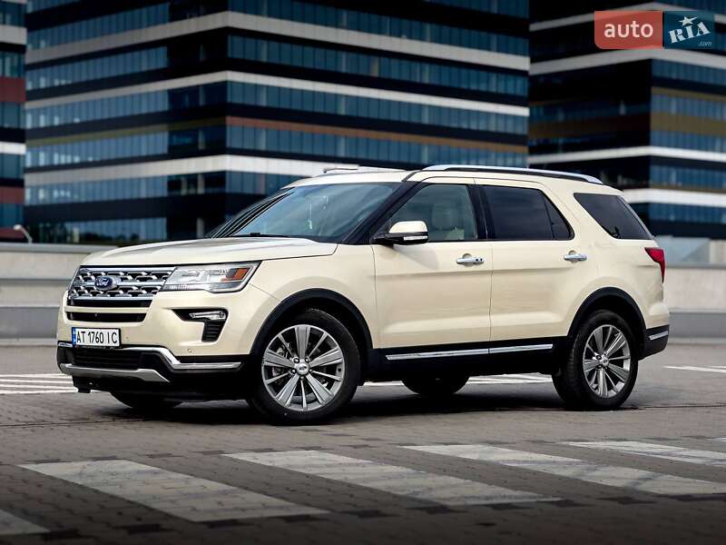 Позашляховик / Кросовер Ford Explorer 2017 в Івано-Франківську