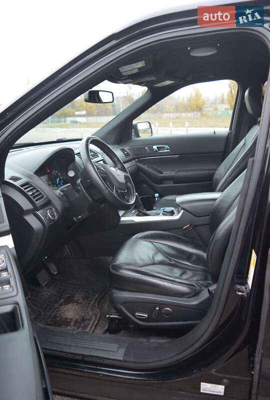Внедорожник / Кроссовер Ford Explorer 2017 в Кривом Роге