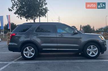 Позашляховик / Кросовер Ford Explorer 2017 в 