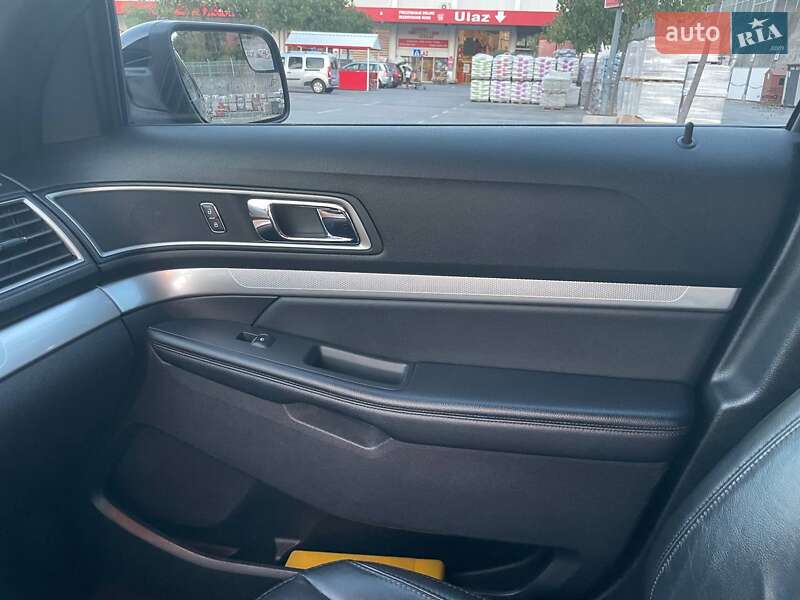 Внедорожник / Кроссовер Ford Explorer 2017 в Львове