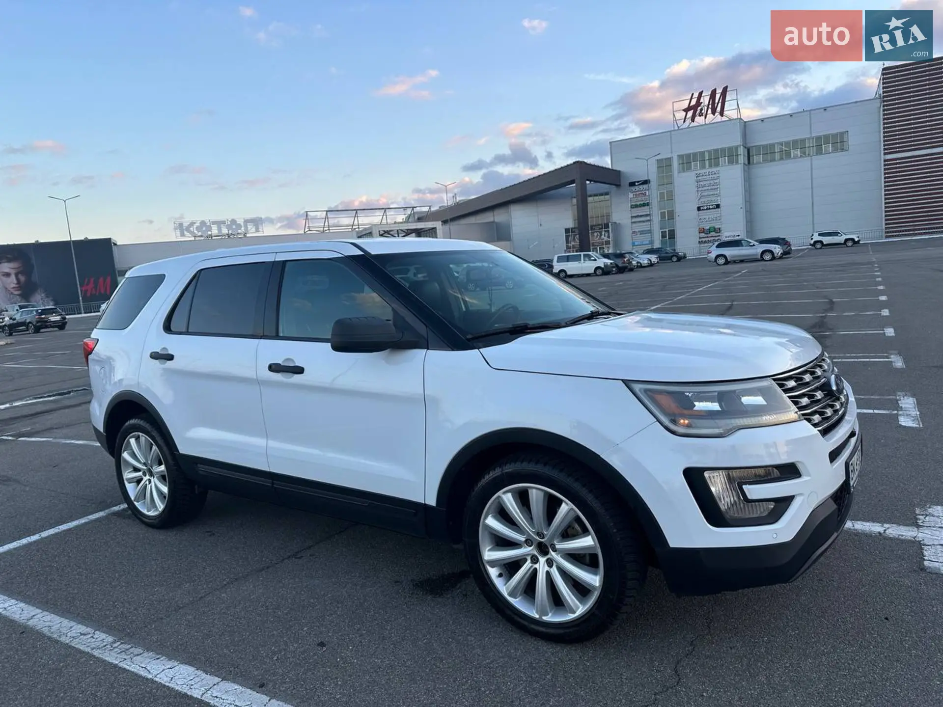 2017 Ford Explorer - мініатюра 9
