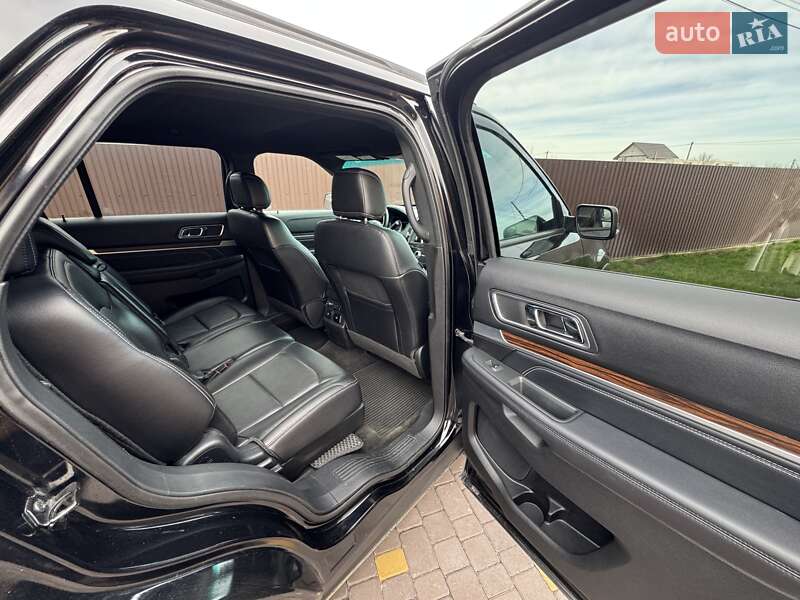 Позашляховик / Кросовер Ford Explorer 2016 в Хмельницькому